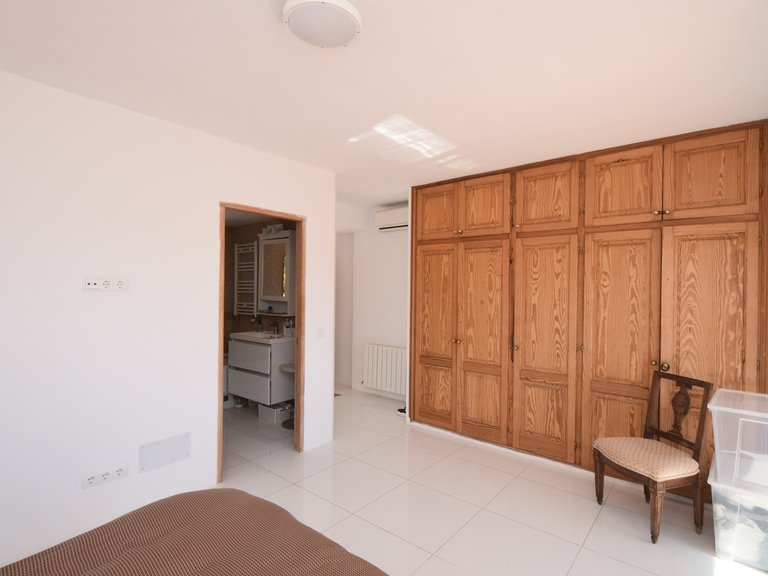 Villa for Sale in Santa Eulalia Del Río Balearic Islands 30