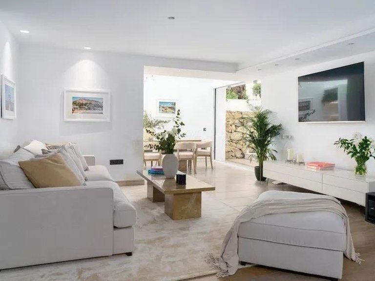 Villa for Sale in Marbella Malaga 17