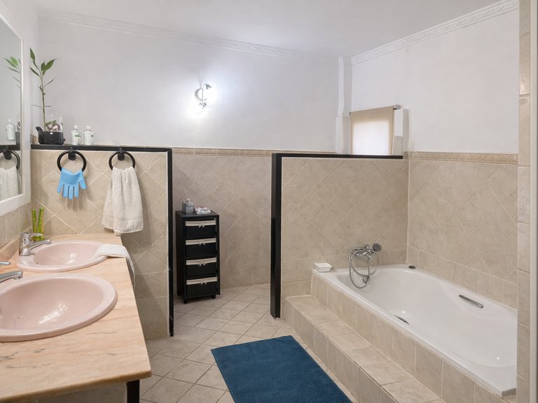 Villa for Sale in San Pedro De Alcantara Malaga 8