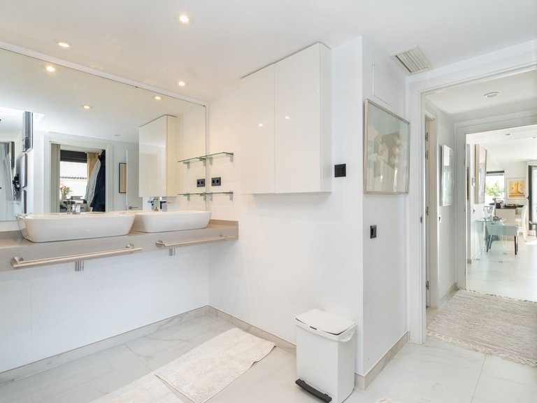 Apartment for Sale in Estepona Malaga 23