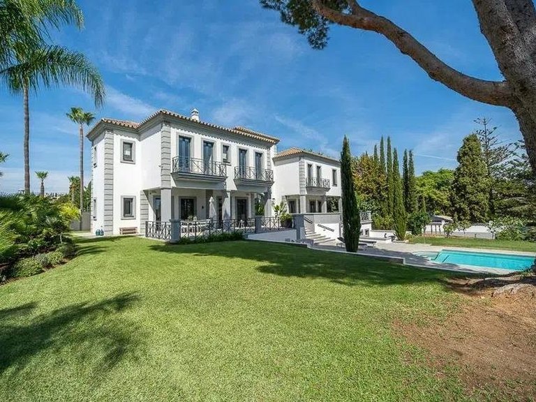 Villa for Sale in Mijas Costa Malaga 34