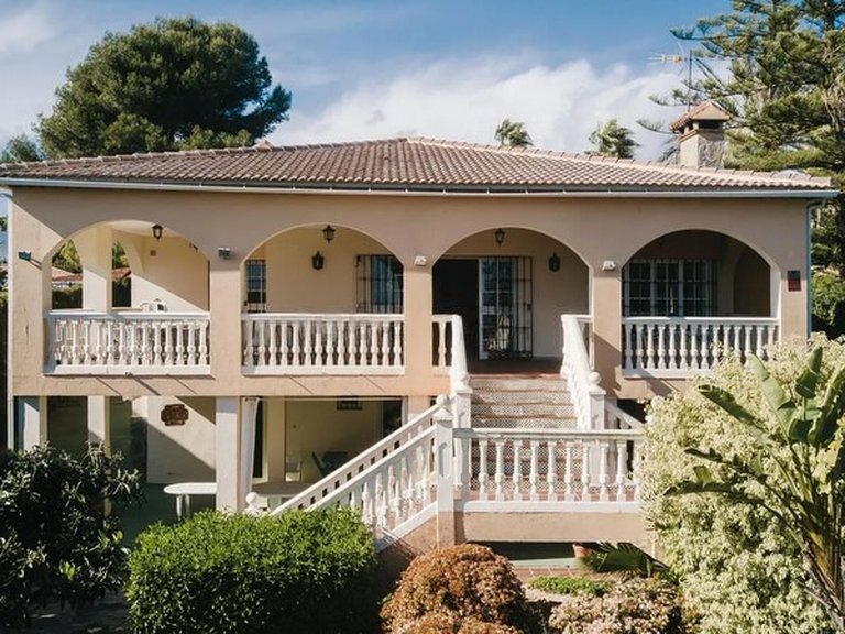 Villa for Sale in Marbella Malaga 1