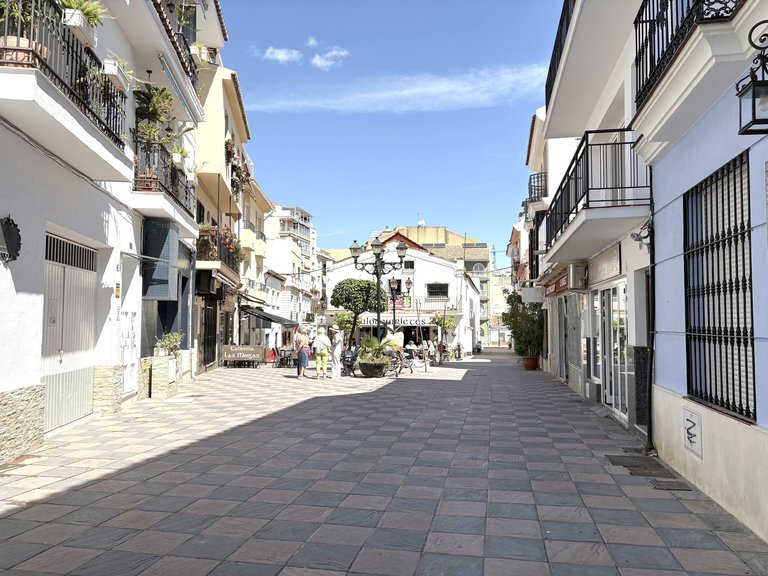 Apartment for Sale in Fuengirola Malaga 42