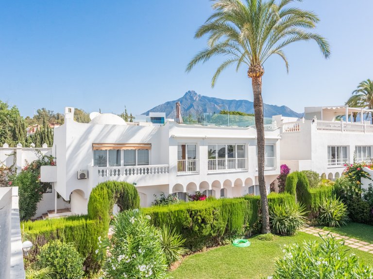 Town House for Sale in Marbella Golden Mile Malaga 32