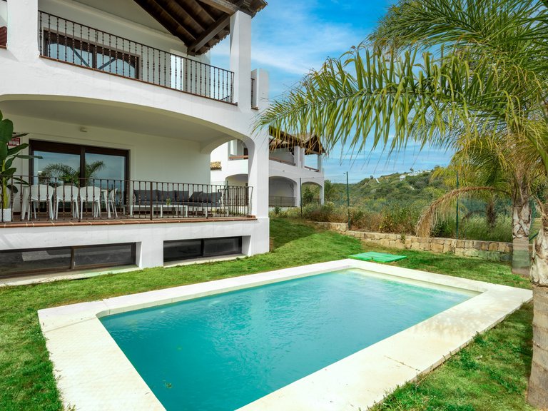 Villa for Sale in Azata Golf, Estepona, Malaga 43