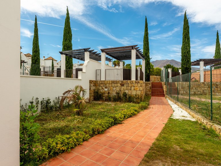 Villa for Sale in Azata Golf, Estepona, Malaga 34