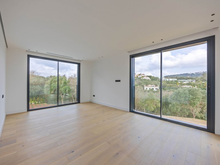 Villa for Sale in Sotogrande, Cadiz 25