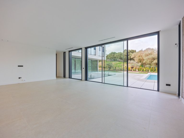 Villa for Sale in Sotogrande, Cadiz 5