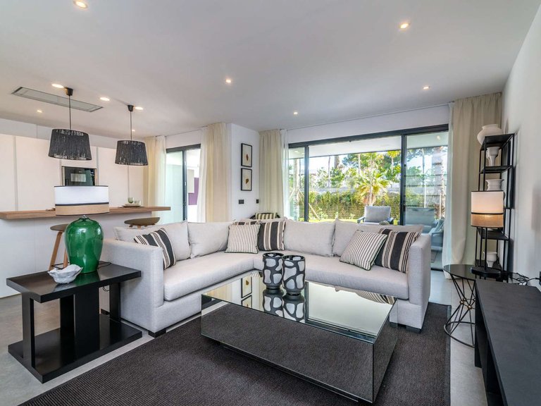 Apartment for Sale in Mirador de Estepona Hills, Estepona, Malaga 10