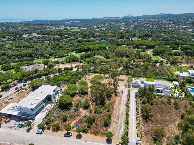Plot for Sale in Zona L, Sotogrande, Cadiz 2