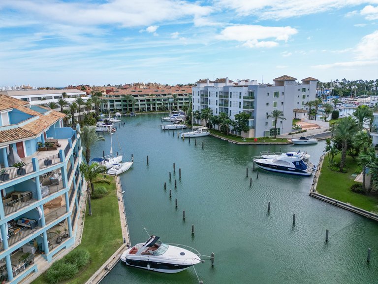 Apartment for Sale in Isla Carey, Sotogrande, Cadiz 35