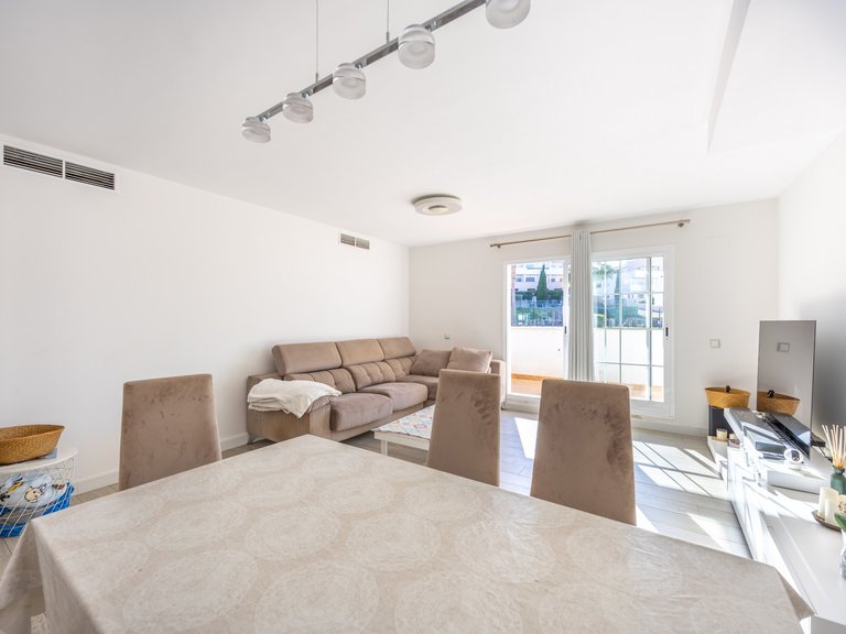 Apartment for Sale in Alcaidesa, Cadiz 7