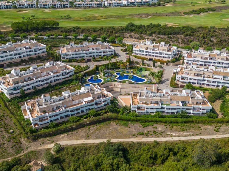 Apartment for Sale in Alcaidesa, Cadiz 2