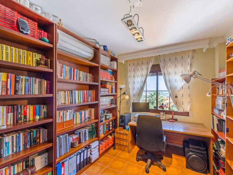 Town House for Sale in Alcaidesa, Cadiz 34
