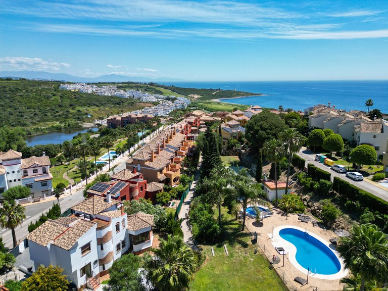 Town House for Sale in Alcaidesa, Cadiz 43