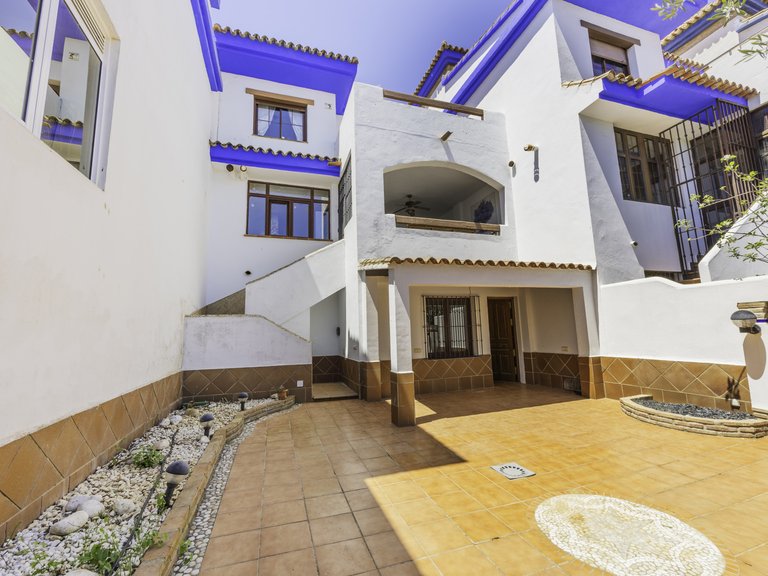 Town House for Sale in Alcaidesa, Cadiz 8