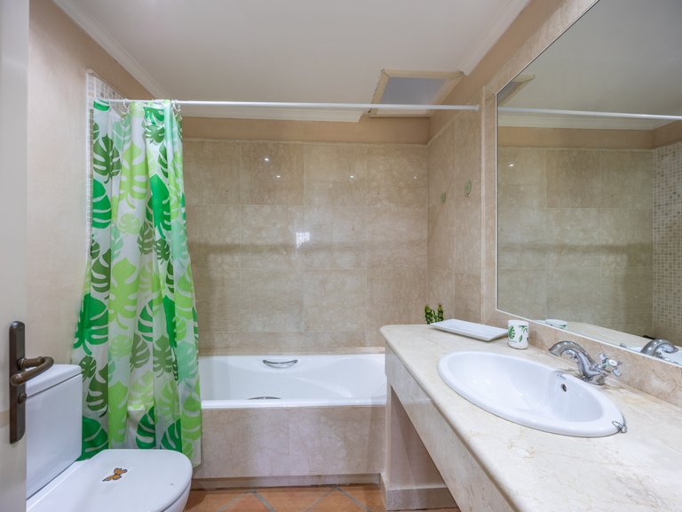 Town House for Sale in Los Carmenes de Almenara, Sotogrande, Cadiz 19