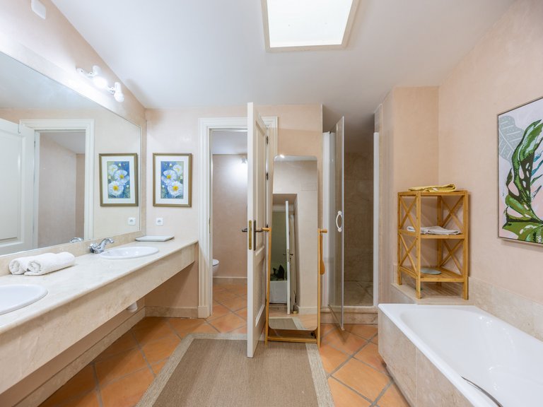 Town House for Sale in Los Carmenes de Almenara, Sotogrande, Cadiz 17