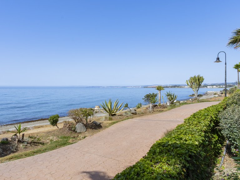 Town House for Sale in Estepona, Malaga 5