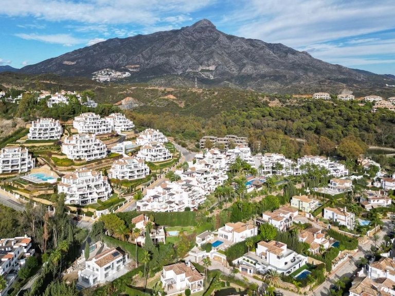Town House for Sale in Marbella, Malaga 18