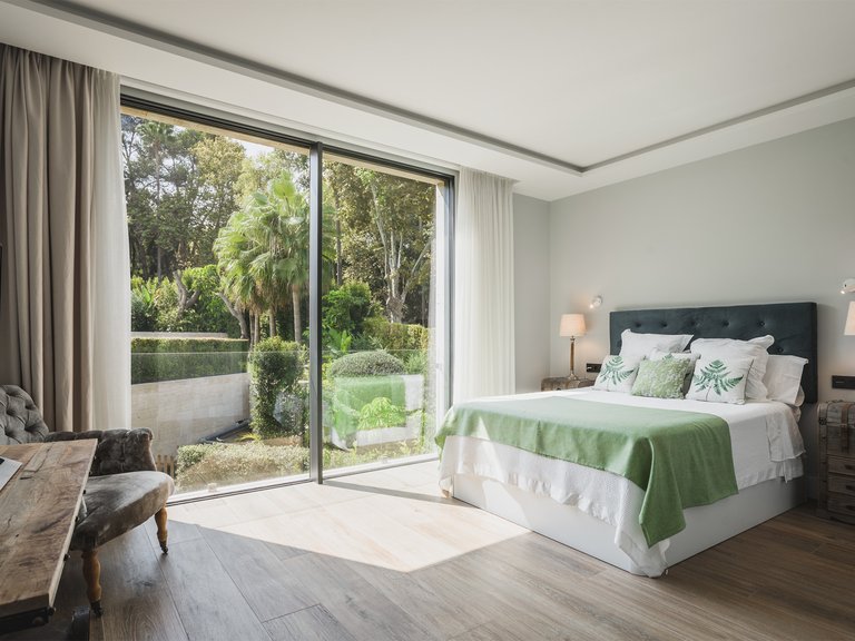 Villa for Sale in Sotogrande, Cadiz 10