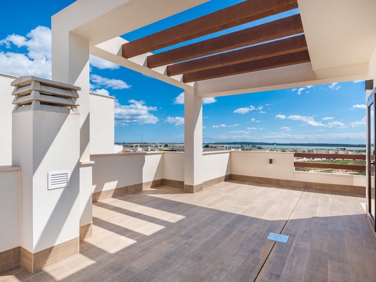 Villa for Sale in Los Montesinos, Alicante 3