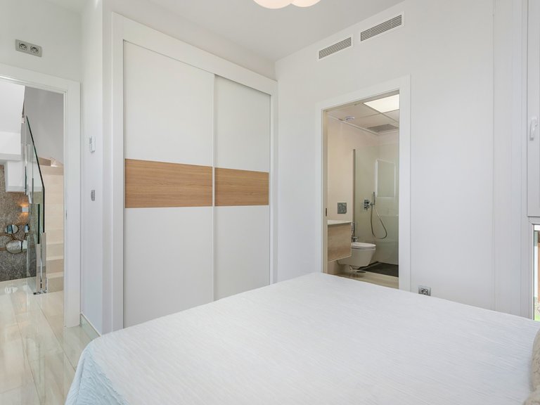 Villa for Sale in Los Montesinos, Alicante 23