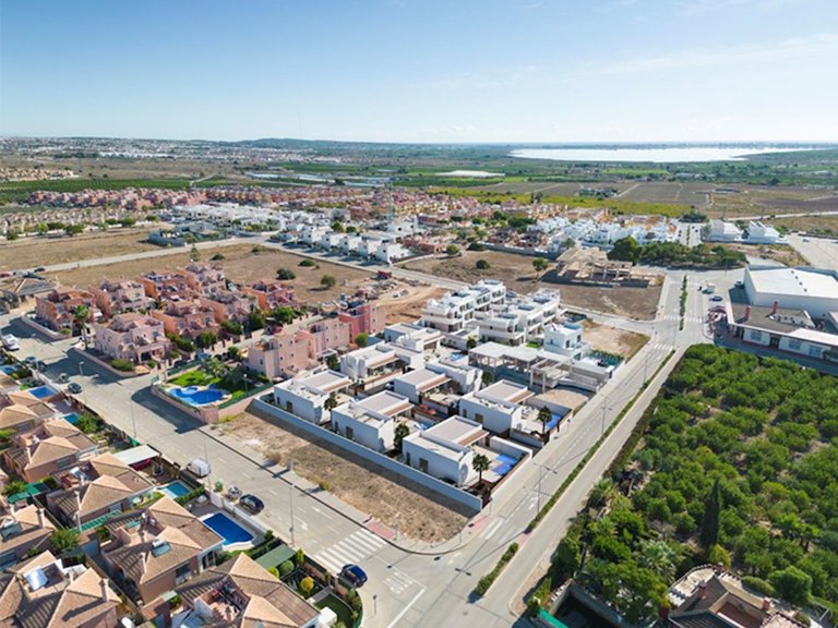 Villa for Sale in Dolores, Alicante 27