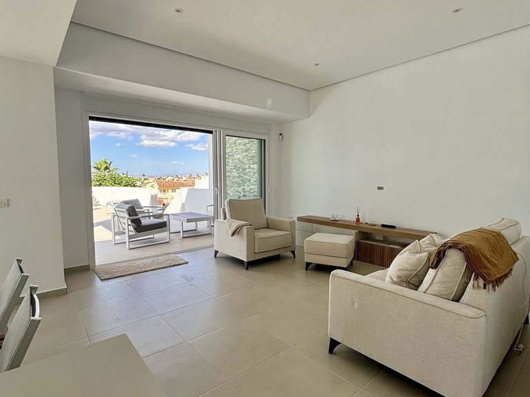 Villa for Sale in Benijofar, Alicante 9