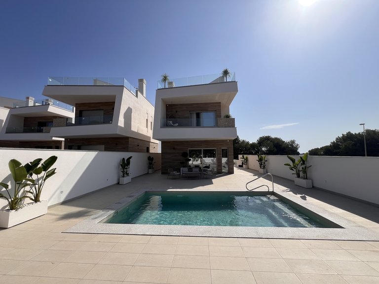 Villa for Sale in Pilar De La Horadada, Alicante 17