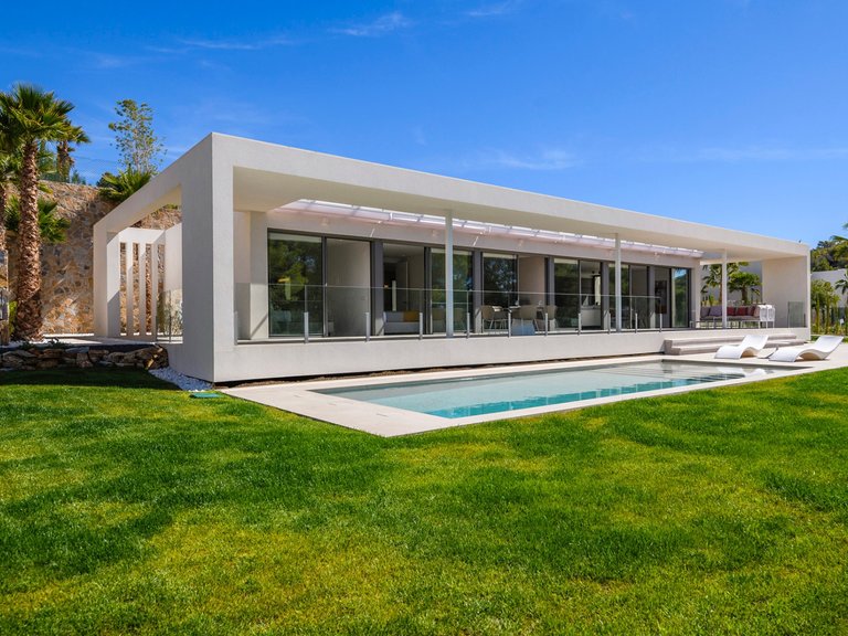 Villa for Sale in Orihuela Costa, Alicante 8