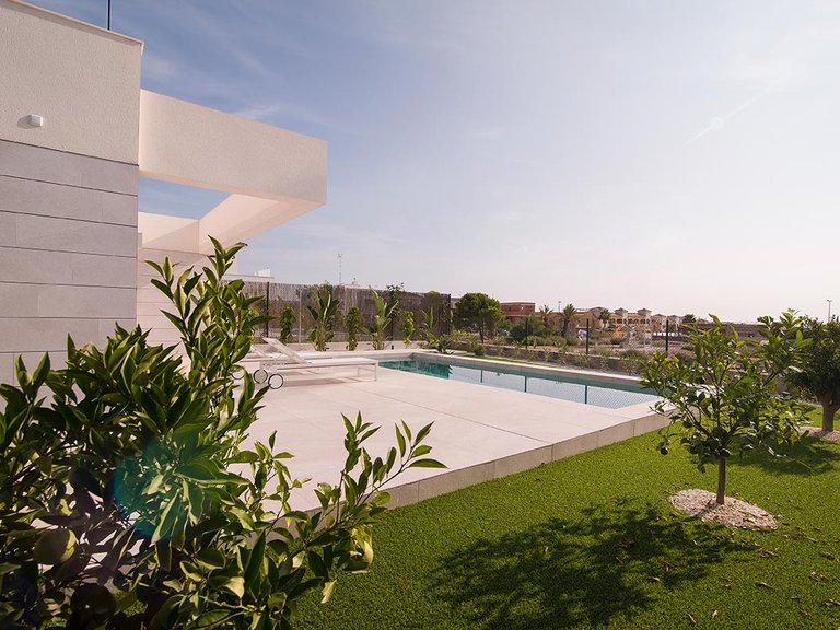 Villa for Sale in Los Montesinos, Alicante 11