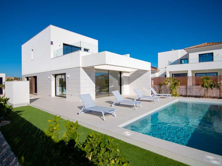 Villa for Sale in Los Montesinos, Alicante 15