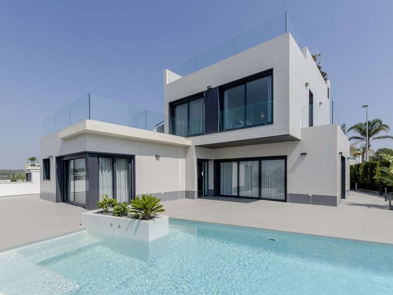 Villa for Sale in Orihuela Costa, Alicante 1