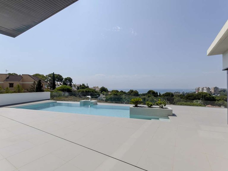 Villa for Sale in Orihuela Costa, Alicante 2