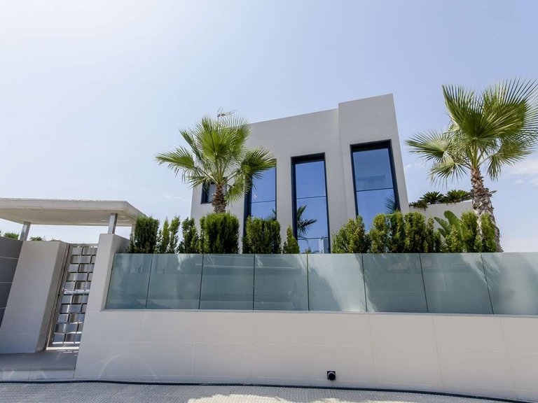 Villa for Sale in Orihuela Costa, Alicante 4