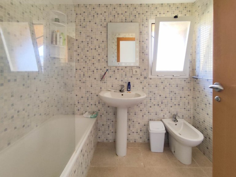 Town House for Sale in Casares, Malaga 16