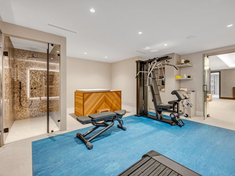 Apartment for Sale  in Estepona, Malaga 28