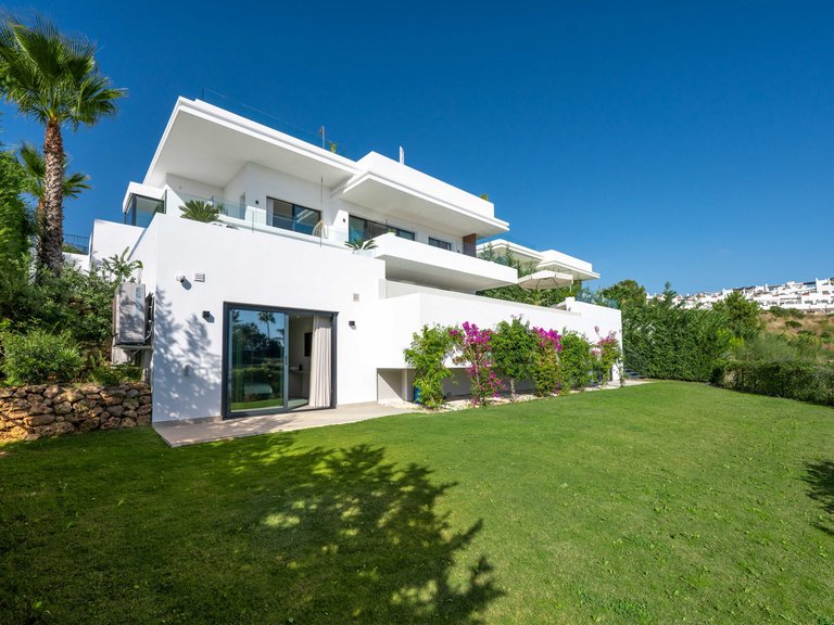 Apartment for Sale  in Estepona, Malaga 32