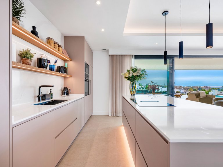Apartment for Sale  in Estepona, Malaga 9