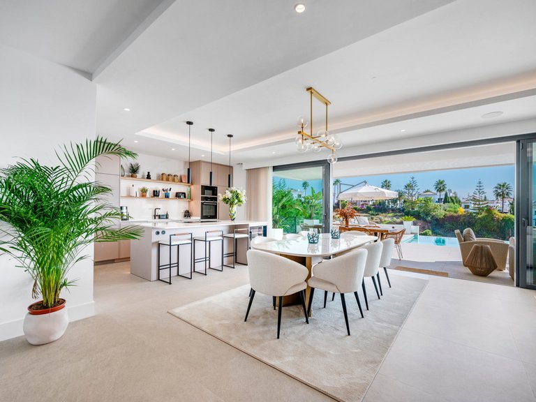 Apartment for Sale  in Estepona, Malaga 6