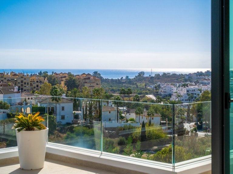 Apartment for Sale  in Estepona, Malaga 40