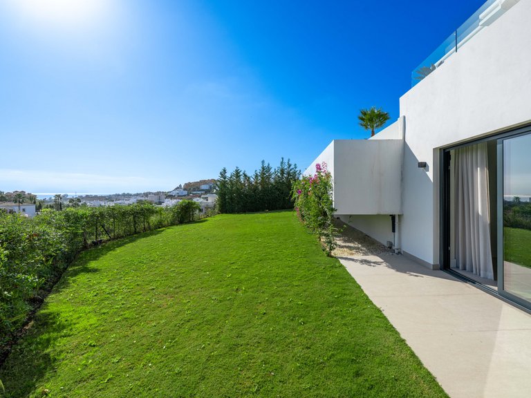Apartment for Sale  in Estepona, Malaga 33