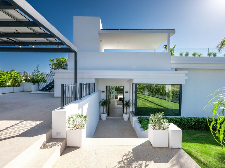 Apartment for Sale  in Estepona, Malaga 41