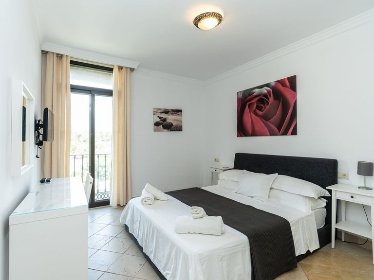 Apartment for Sale  in Estepona, Malaga 8