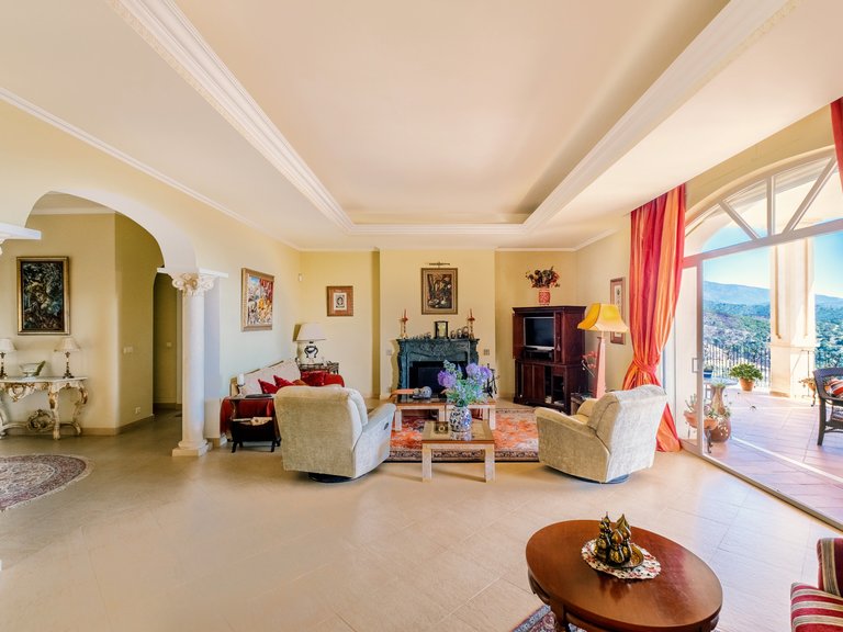 Apartment for Sale  in Estepona, Malaga 4