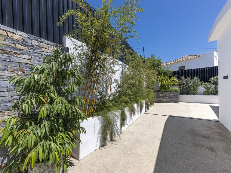 Apartment for Sale  in Marbella, Malaga 38