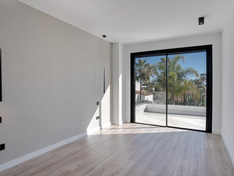 Apartment for Sale  in Estepona, Malaga 16