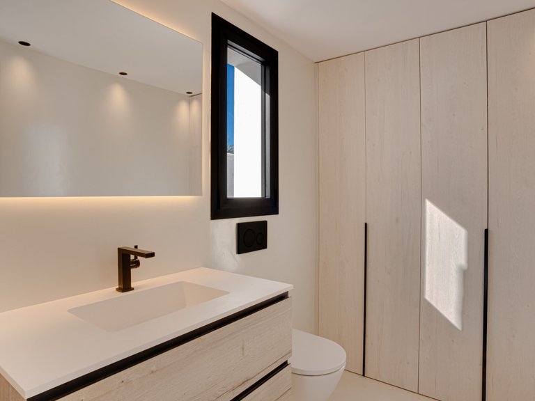 Apartment for Sale  in Estepona, Malaga 18
