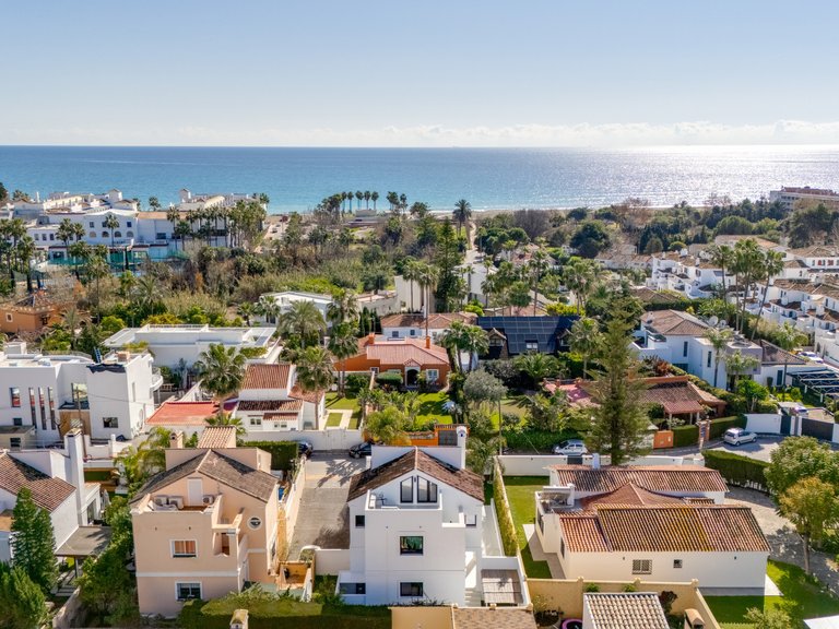 Apartment for Sale  in Estepona, Malaga 35